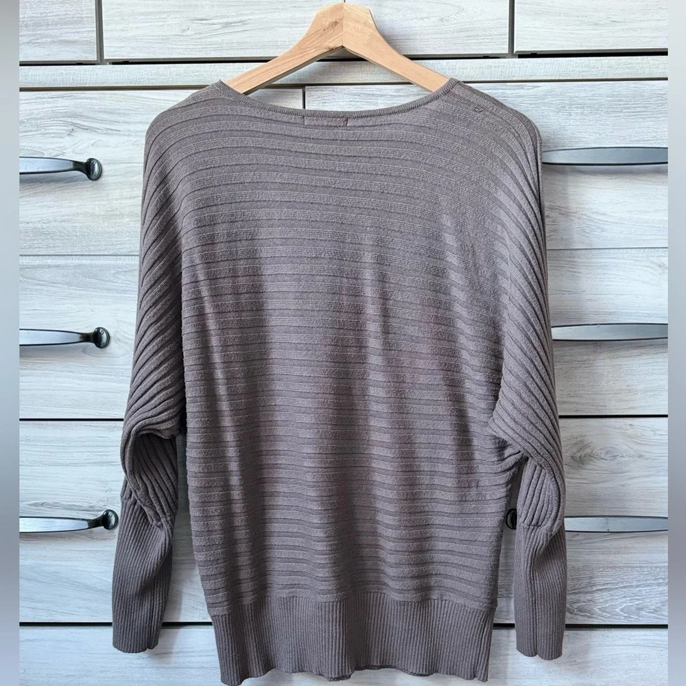 Alfani dolman ribbed button cuff sweater size L